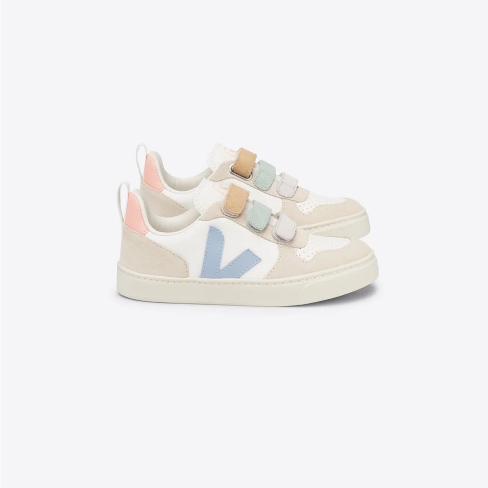 Kids Veja V10’s size 12, but run a full size small.
